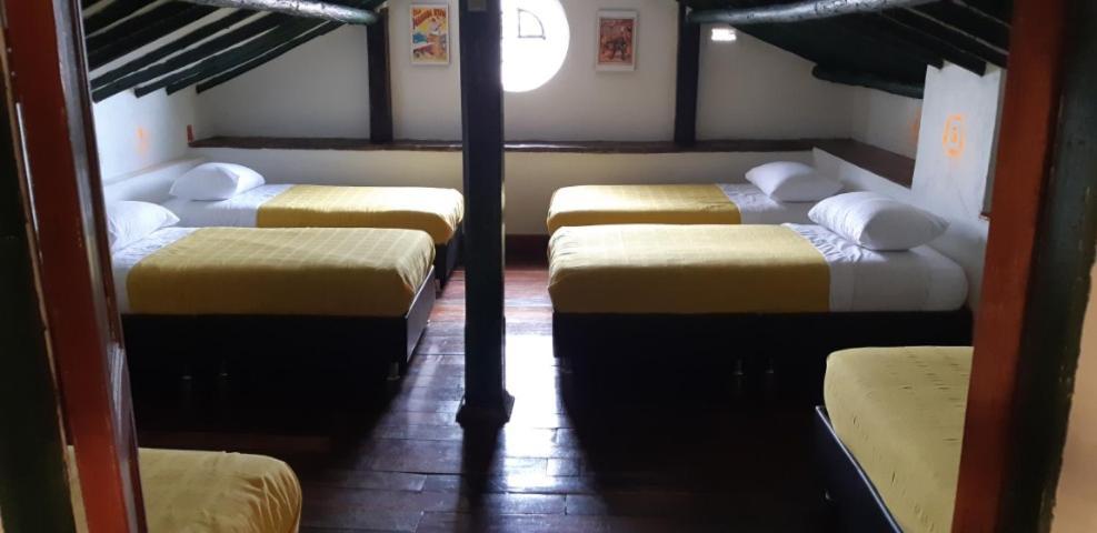 Cedron Hostel Bogota Exterior photo